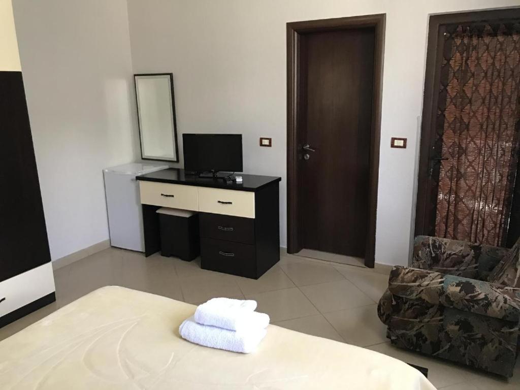 Hotel Camping Lini Extérieur photo